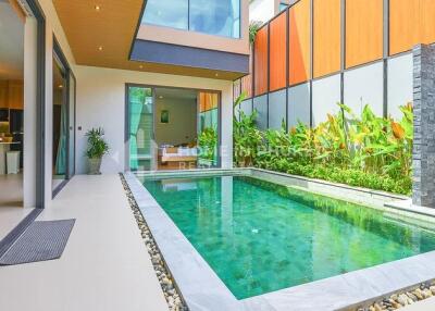 Modern 3-Bed Pool Villa in Saiyuan