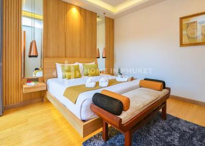Modern 3-Bed Pool Villa in Saiyuan