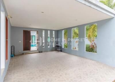 Modern 3-Bed Pool Villa in Pasak