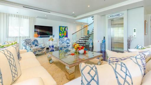 4-Bed Marina Penthouse with Private Berth