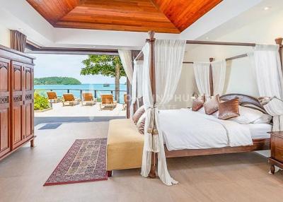 Oceanfront Private Luxury Pool Villa in Cape Panwa