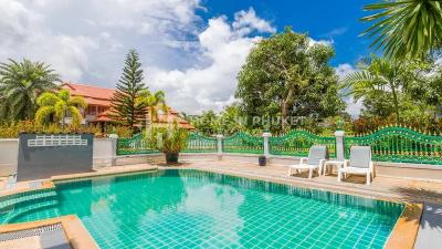 5-Bed Golf View Pool Villa in Kathu