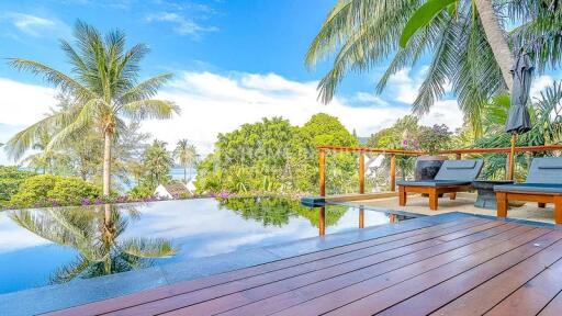 Luxurious 2-Bed Sea View Residence with Pool