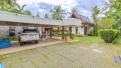 Gorgeous Thai-style Pool Villa near Bangtao