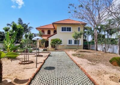 Huay Yai Private Single House for Sale