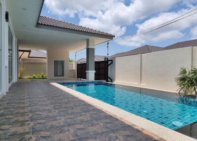 Single House With Privat Pool for Rent