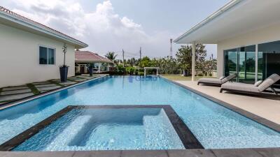 4 Bedrooms House East Pattaya H008150