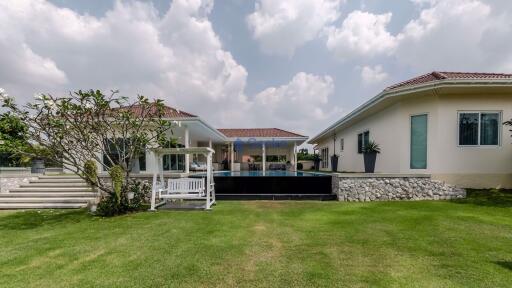 4 Bedrooms House East Pattaya H008150