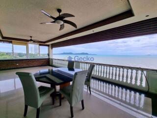 4 Bedrooms Condo in Baan Somprasong Na Jomtien C010087