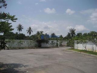 Land available in Huay Yai L009132