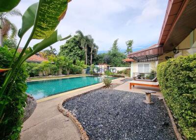 3 Bedrooms House in Supanuch Village East Pattaya H009354