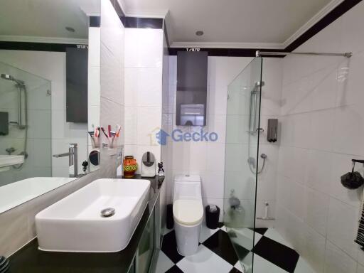 2 Bedrooms Condo in Diana Estates Central Pattaya C010000