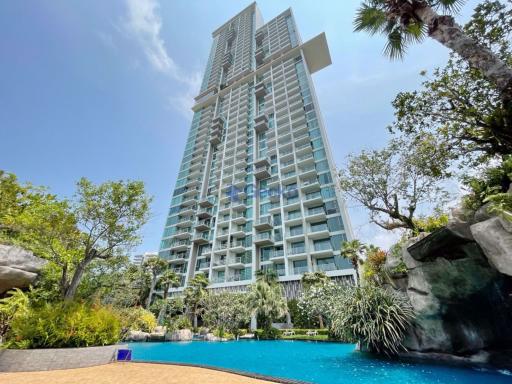 Studio Condo in The Riviera Wong Amat Beach Wongamat C009970