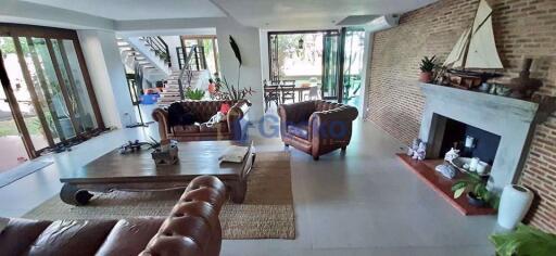 5 Bedrooms House in Phoenix Golf Course Huay Yai H009553