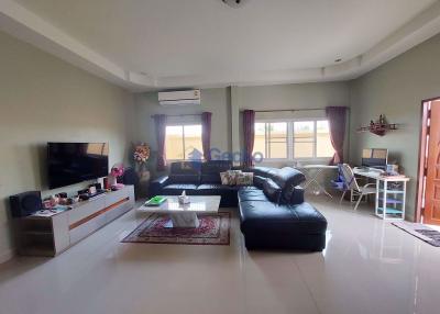 2 Bedrooms House in Rose Land & House East Pattaya H009964