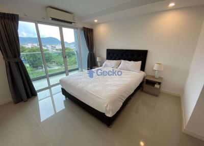 2 Bedrooms Condo in Sea Saran Condo Bang Saray C009903