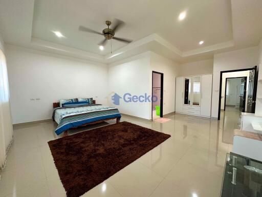 4 Bedrooms House in Miami Villas East Pattaya H004600