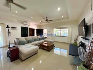 4 Bedrooms House in Miami Villas East Pattaya H004600