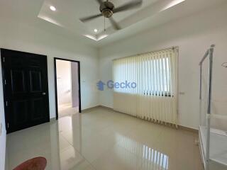 4 Bedrooms House in Miami Villas East Pattaya H004600