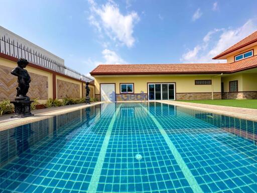 4 Bedrooms House in Miami Villas East Pattaya H004600