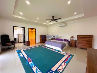 4 Bedrooms House in Miami Villas East Pattaya H004600