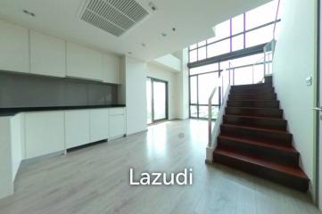 2 Bed Duplex  2 Bath  83.59 SQ.M. Whizdom Avenue Ratchada - Ladprao