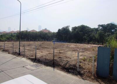 Land available in Jomtien L009444