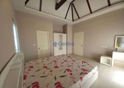 3 Bedrooms House in Panalee Huay Yai H009589