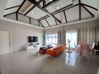 3 Bedrooms House in Panalee Huay Yai H009589