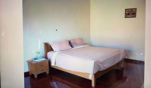 5 Bedrooms House East Pattaya H009105
