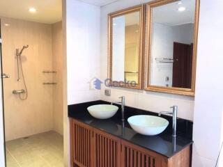 4 Bedrooms House in Grand Regent Pattaya East Pattaya H009262