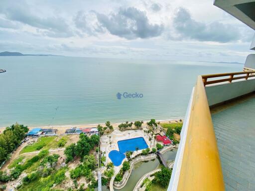 2 Bedrooms Condo in Sunshine Beach Condotel Na Jomtien C009290