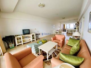 2 Bedrooms Condo in Sunshine Beach Condotel Na Jomtien C009290