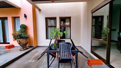 5 Bedrooms House in Phutara East Pattaya H009623