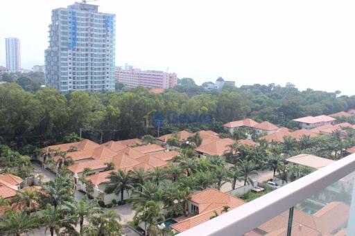 2 Bedrooms Condo in The Peak Towers Pratumnak C001374