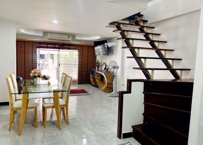 2 Bedrooms House Central Pattaya H009677