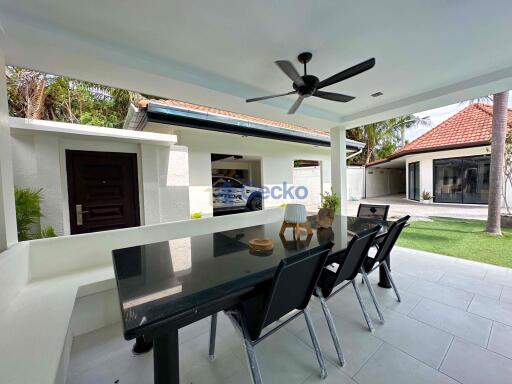 3 Bedrooms House in Freeway Villas East Pattaya H008486