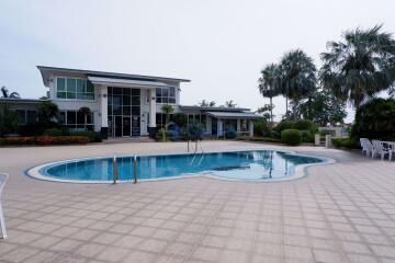 3 Bedrooms House in Permsub Garden Resort East Pattaya H009420