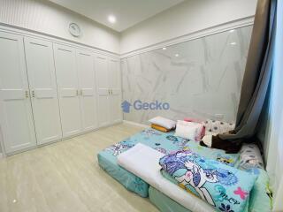 250 ตรม., 3 ห้องนอน, 3 ห้องน้ำ บ้าน ราคา ฿ 8,500,000