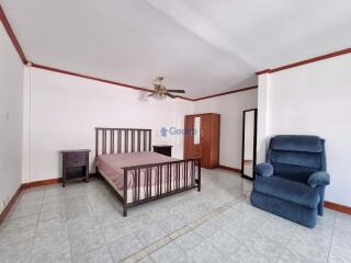 4 Bedrooms House in Pattaya Greenville East Pattaya H002040