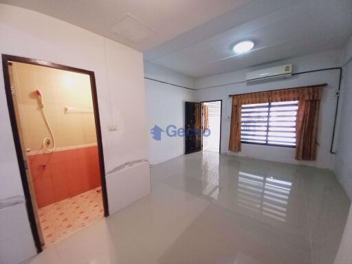 2 Bedrooms House in Baan Ngamcharoen 10 Pattaya East Pattaya H009620