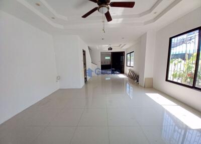 2 Bedrooms House in Baan Ngamcharoen 10 Pattaya East Pattaya H009619