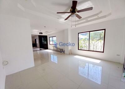 2 Bedrooms House in Baan Ngamcharoen 10 Pattaya East Pattaya H009619