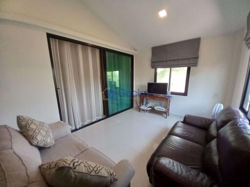 2 Bedrooms House in The Maple Huay Yai H009611