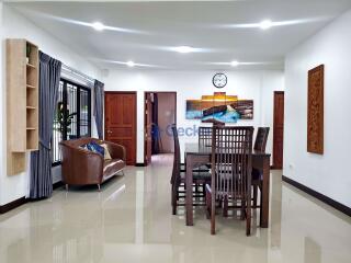 3 Bedrooms House East Pattaya H009507