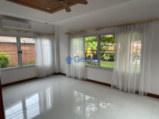 5 Bedrooms House in Grand Regent Pattaya East Pattaya H009600