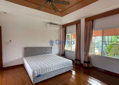 5 Bedrooms House in Grand Regent Pattaya East Pattaya H009600