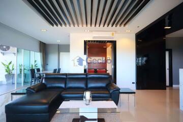 2 Bedrooms Condo in View Talay 8 Jomtien C008971