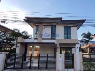 3 Bedrooms House in Far Greenery Village North Pattaya H009592