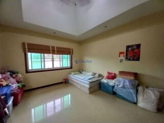 3 Bedrooms House in Royal View Village East Pattaya H009590